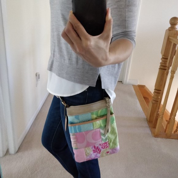๐RARE๐ COACH Quilted Patchwork Crossbody - Picture 7 of 7